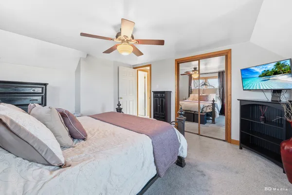 $275,000 | 10500 80th Court, Palos Hills, IL 60465