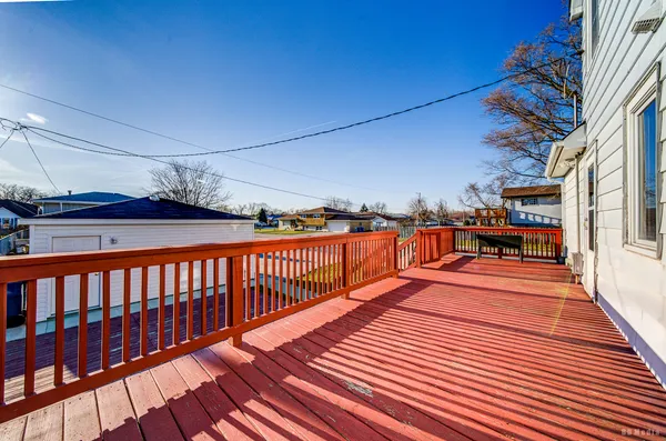 $275,000 | 10500 80th Court, Palos Hills, IL 60465
