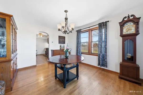 $275,000 | 10500 80th Court, Palos Hills, IL 60465