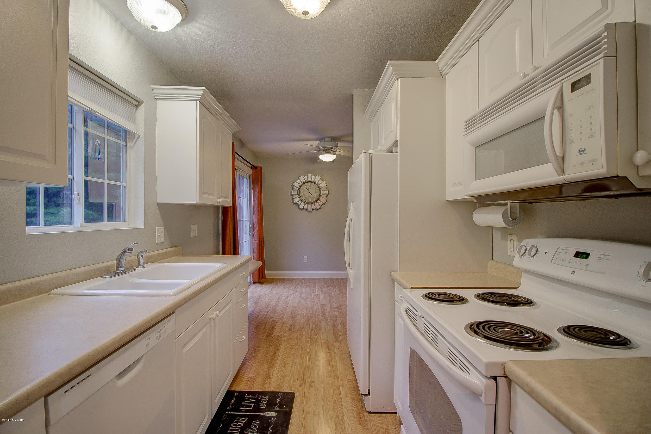 1797 Hilt Road Muskegon, MI 49445 - Photo 6 of 15 Amanda-6