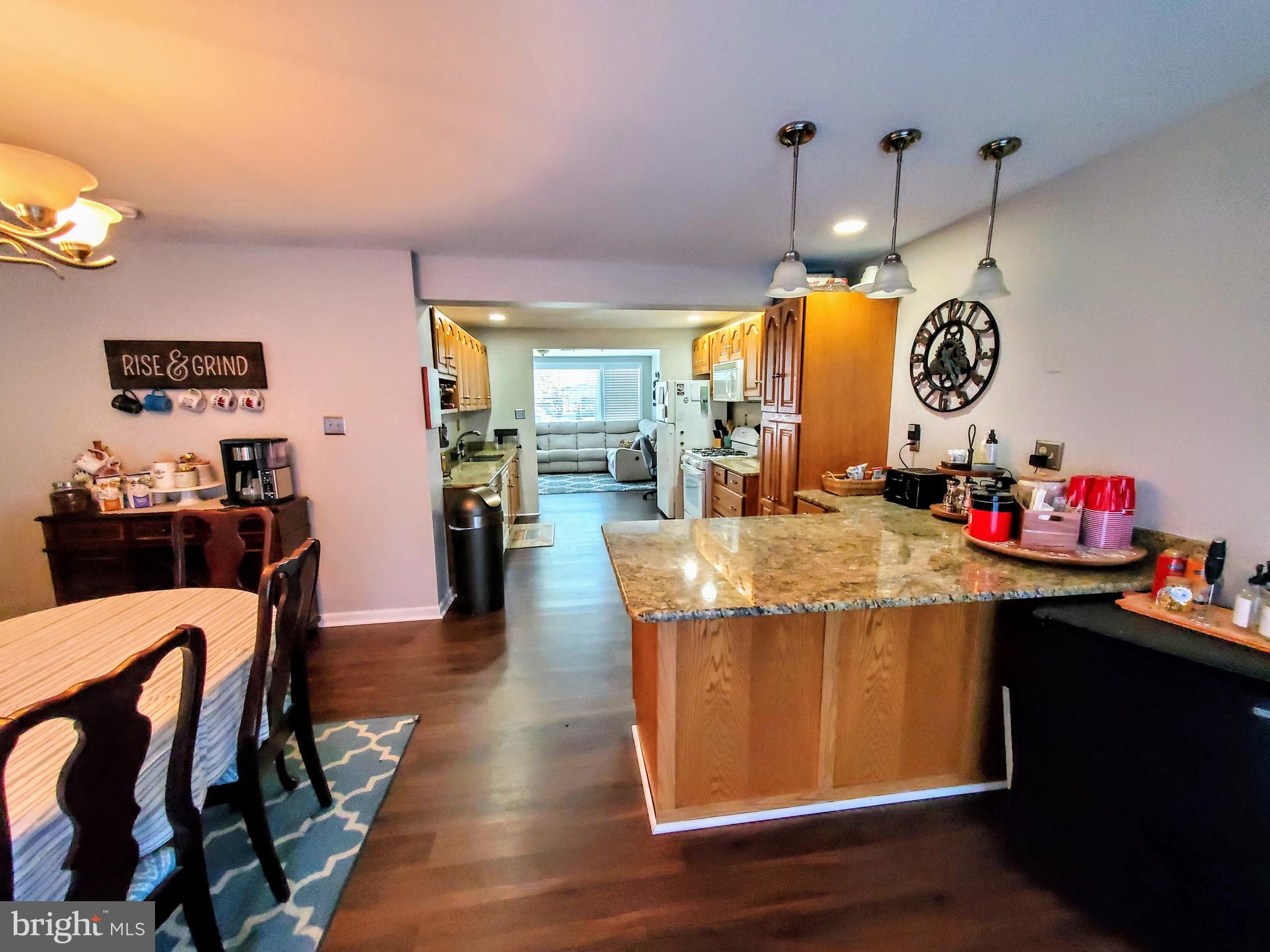 206 Rolling Road Broomall, PA 19008 - Photo 11 of 31