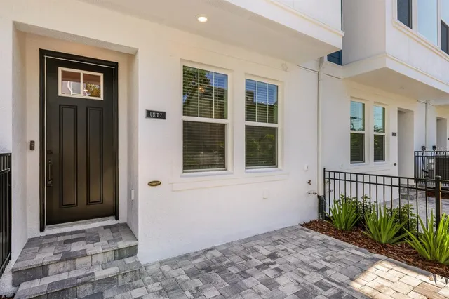 $3,650 | 6605 North Nebraska Avenue, Unit 7, Tampa, FL 33604