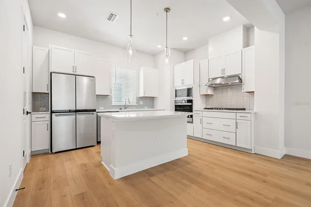 $3,650 | 6605 North Nebraska Avenue, Unit 7, Tampa, FL 33604