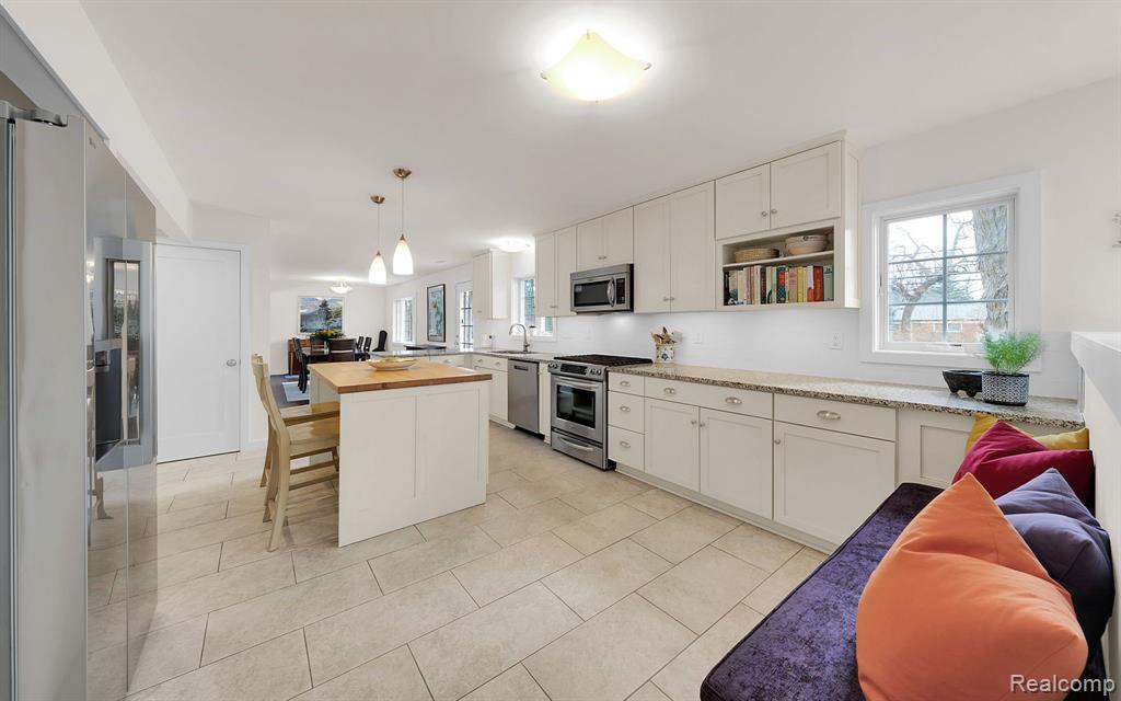 2763 West Avon Road Rochester Hills, MI 48309 - Photo 18 of 45