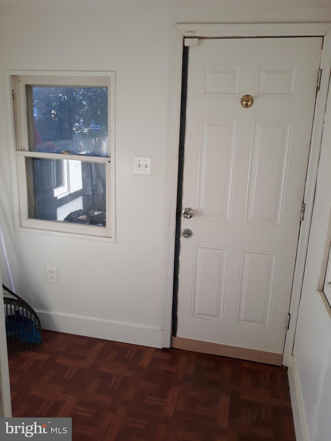 676 Rutherford Avenue Trenton, NJ 08618 - Photo 13 of 15 Mud room to the back yard.