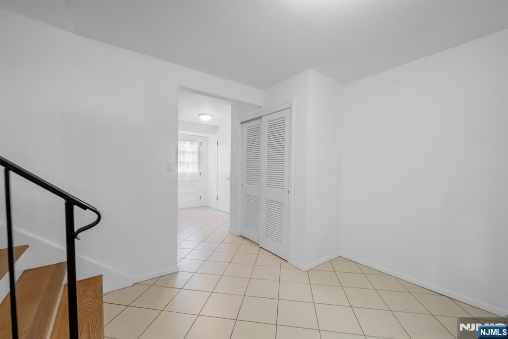 30 Smithfield Road Waldwick, NJ 07463 - Photo 12 of 18 Gallery Image 12