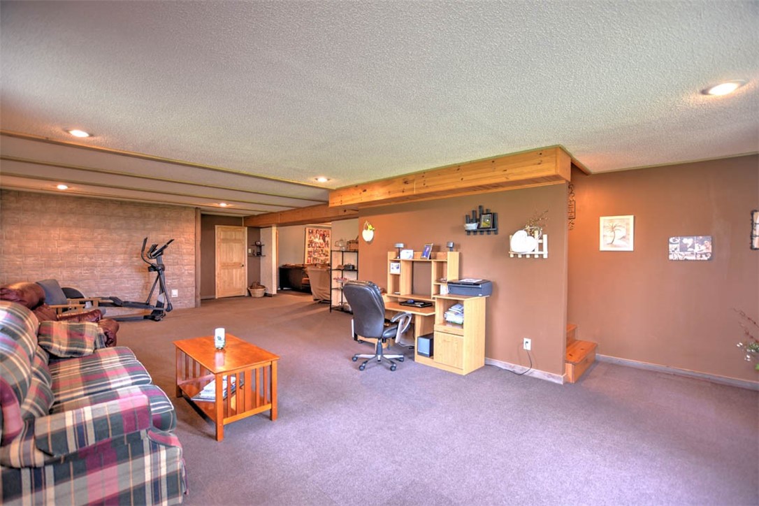 2204 East 1800 North Road Moweaqua, IL 62550 - Photo 23 of 48