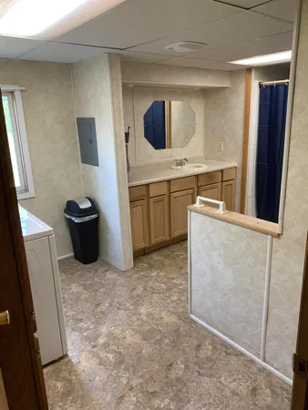 $185,900 | 5501 Egner Street Northeast, Cedar Springs, MI 49319