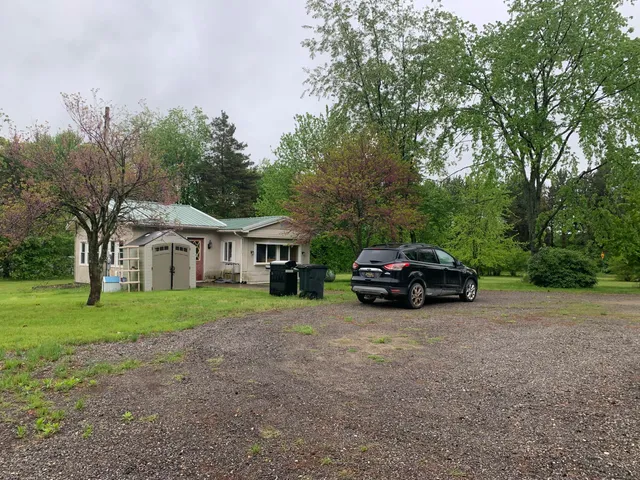 $189,500 | 5501 Egner Street Northeast, Cedar Springs, MI 49319