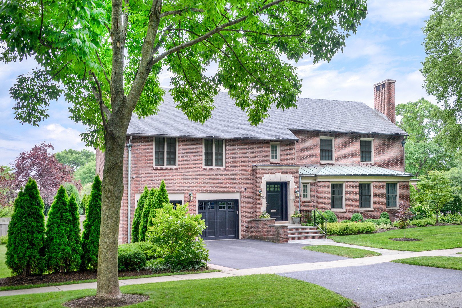 221 Essex Road Winnetka, IL 60093 - Photo 1 of 36