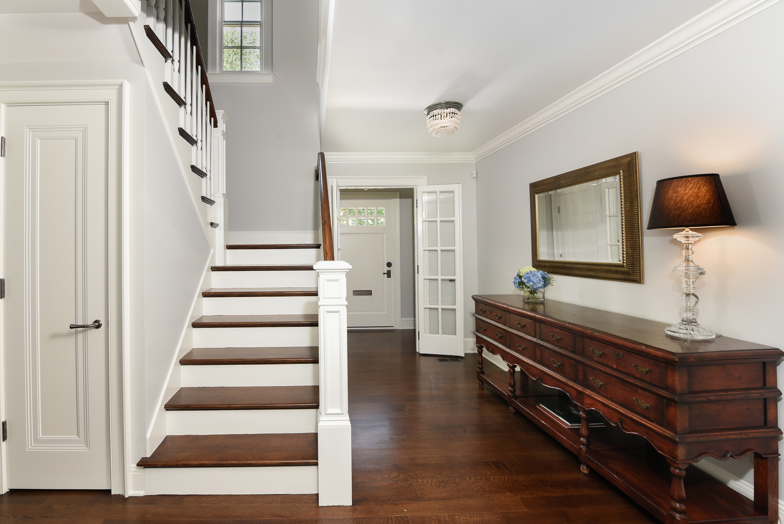 221 Essex Road Winnetka, IL 60093 - Photo 2 of 36