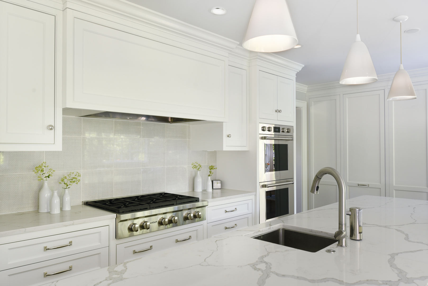 221 Essex Road Winnetka, IL 60093 - Photo 9 of 36