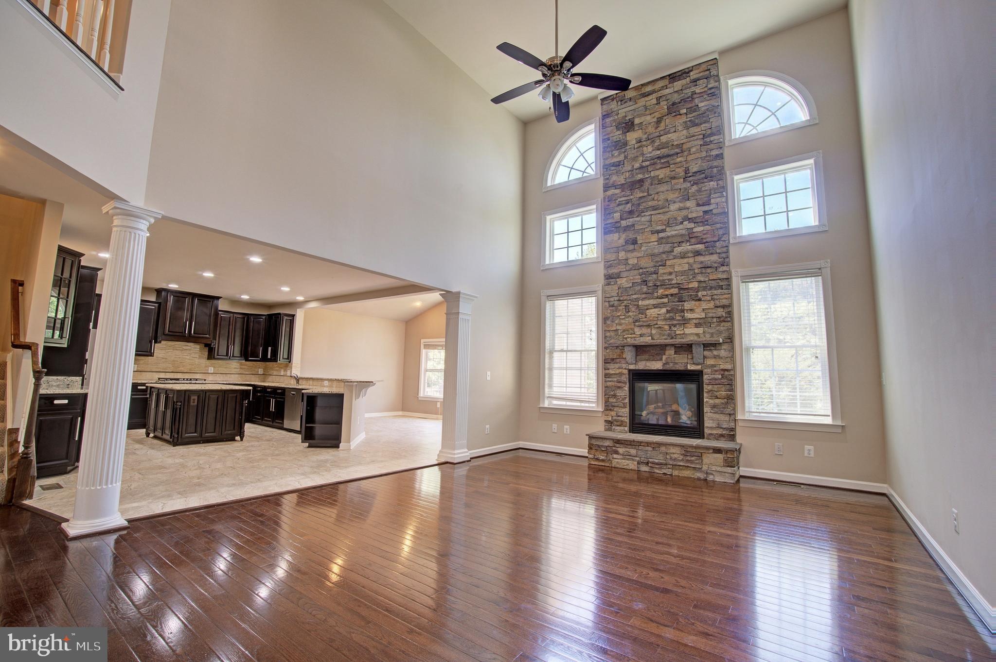 44369 Stone Roses Circle Ashburn, VA 20147 - Photo 14 of 45 Family Room