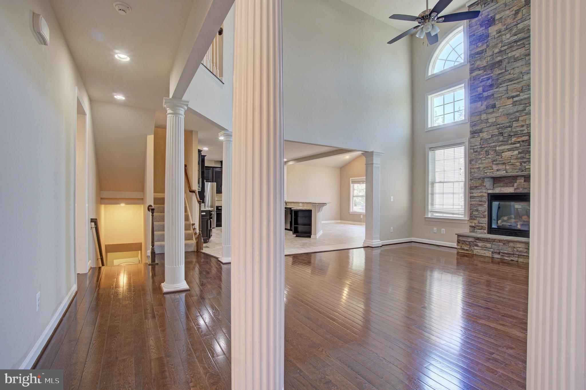 44369 Stone Roses Circle Ashburn, VA 20147 - Photo 16 of 45 Family Room