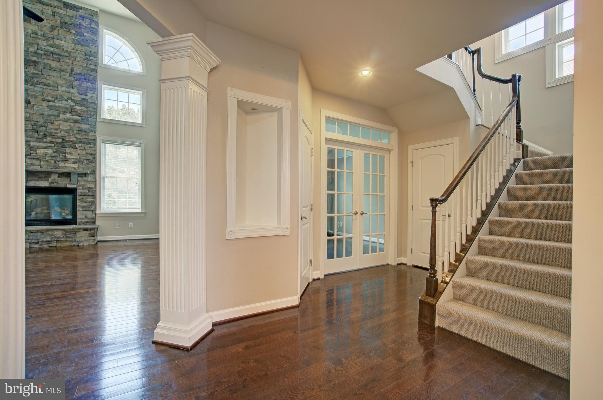 44369 Stone Roses Circle Ashburn, VA 20147 - Photo 21 of 45 Stairway to Bedroom Level