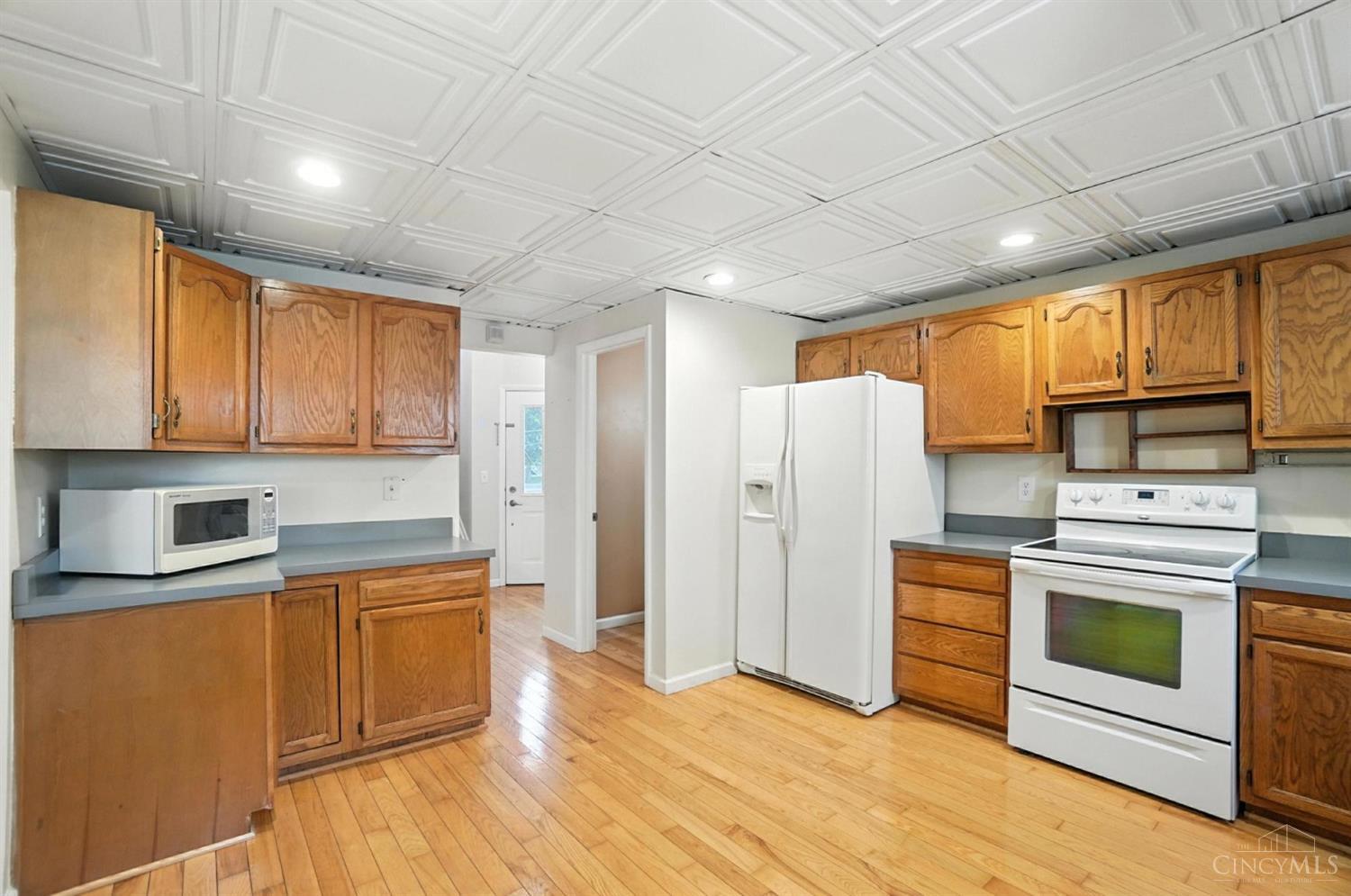 5601 Vogel Road Cincinnati, OH 45239 - Photo 19 of 65