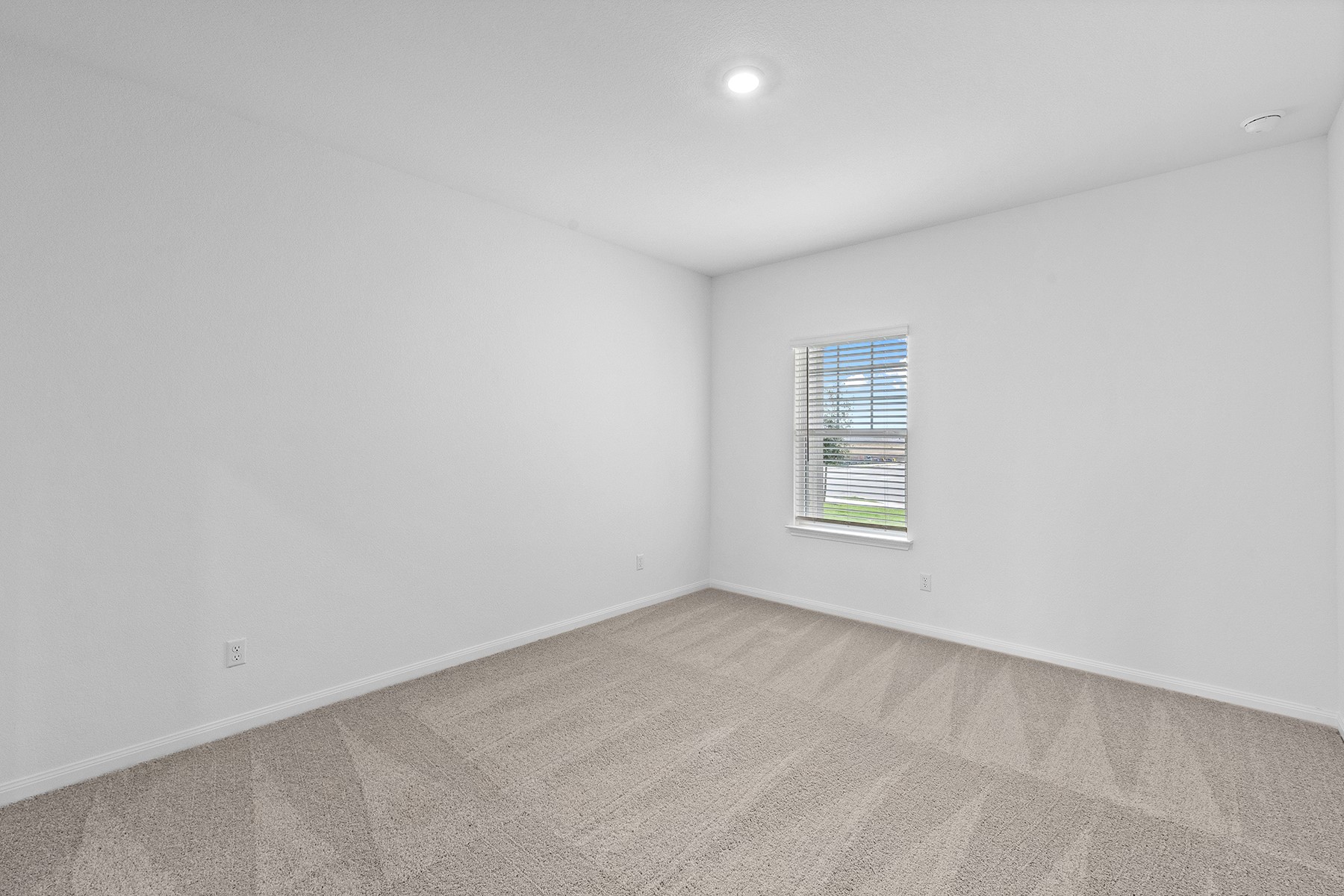 18416 Stellers Sea Street Elgin, TX 78621 - Photo 8 of 14
