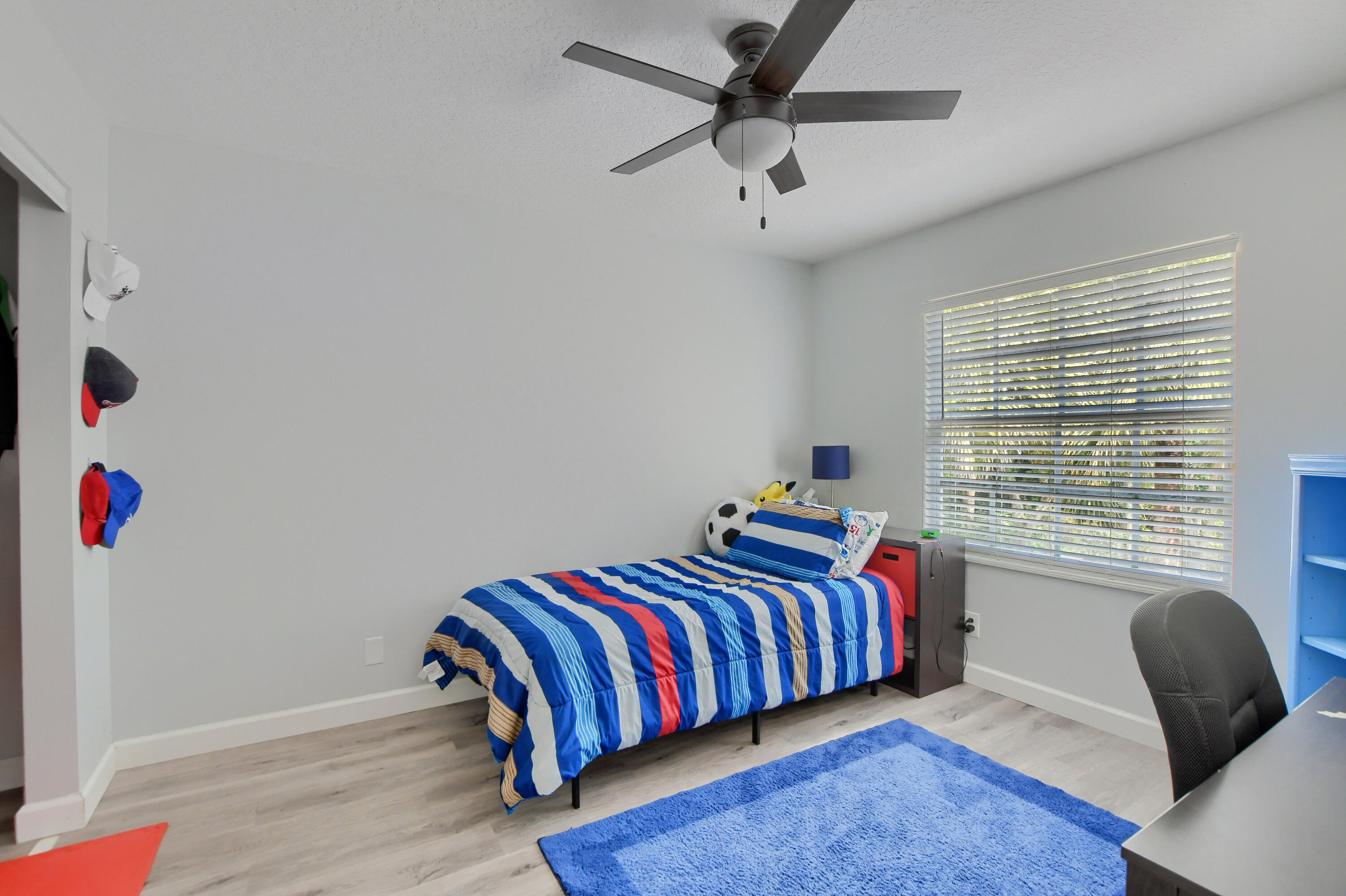 10126 Boca Palm Drive Boca Raton, FL 33498 - Photo 12 of 15 34_ebf_2210-hdr(5)