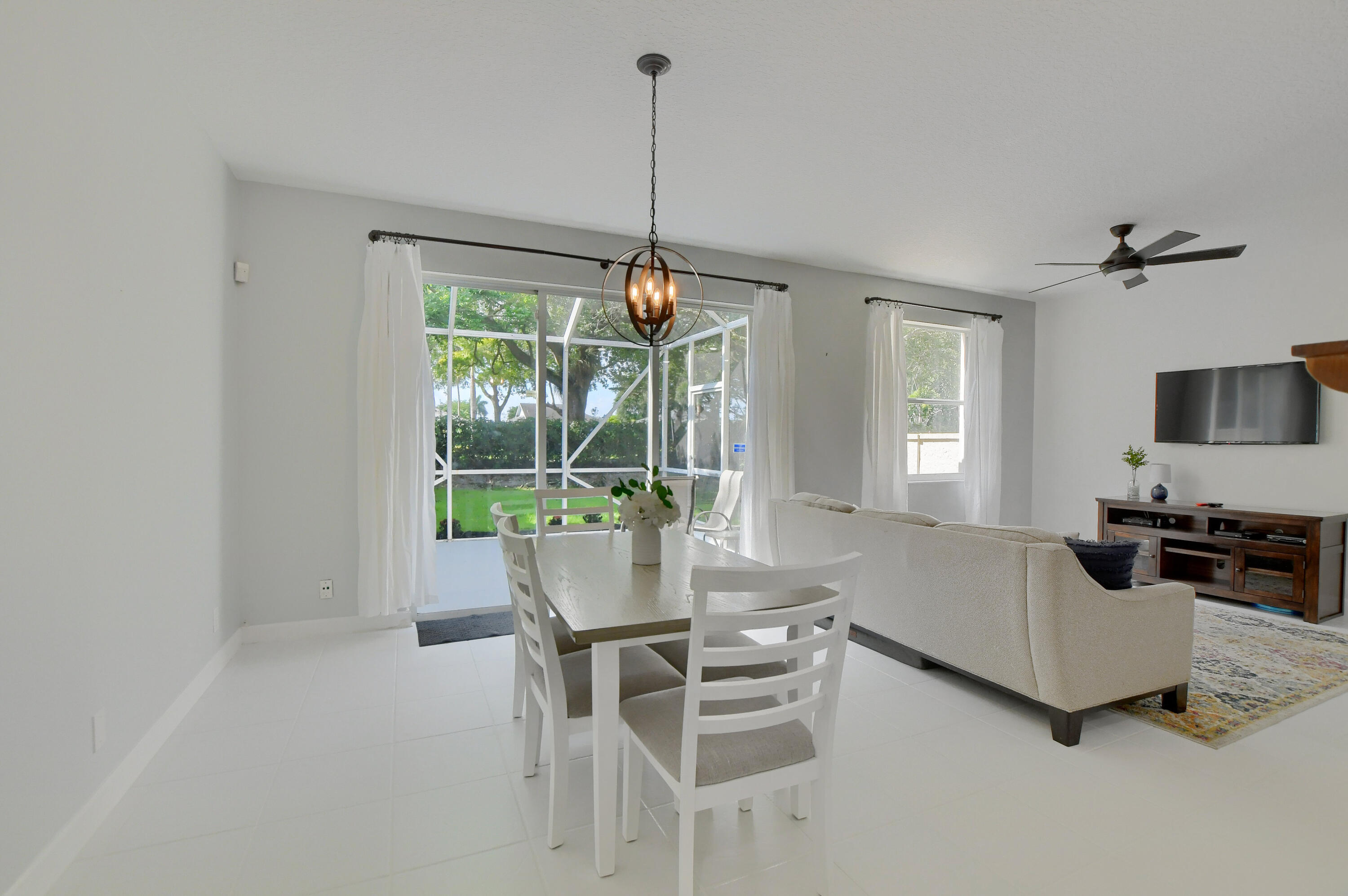 10126 Boca Palm Drive Boca Raton, FL 33498 - Photo 5 of 15 10_ebf_2060-hdr(5)