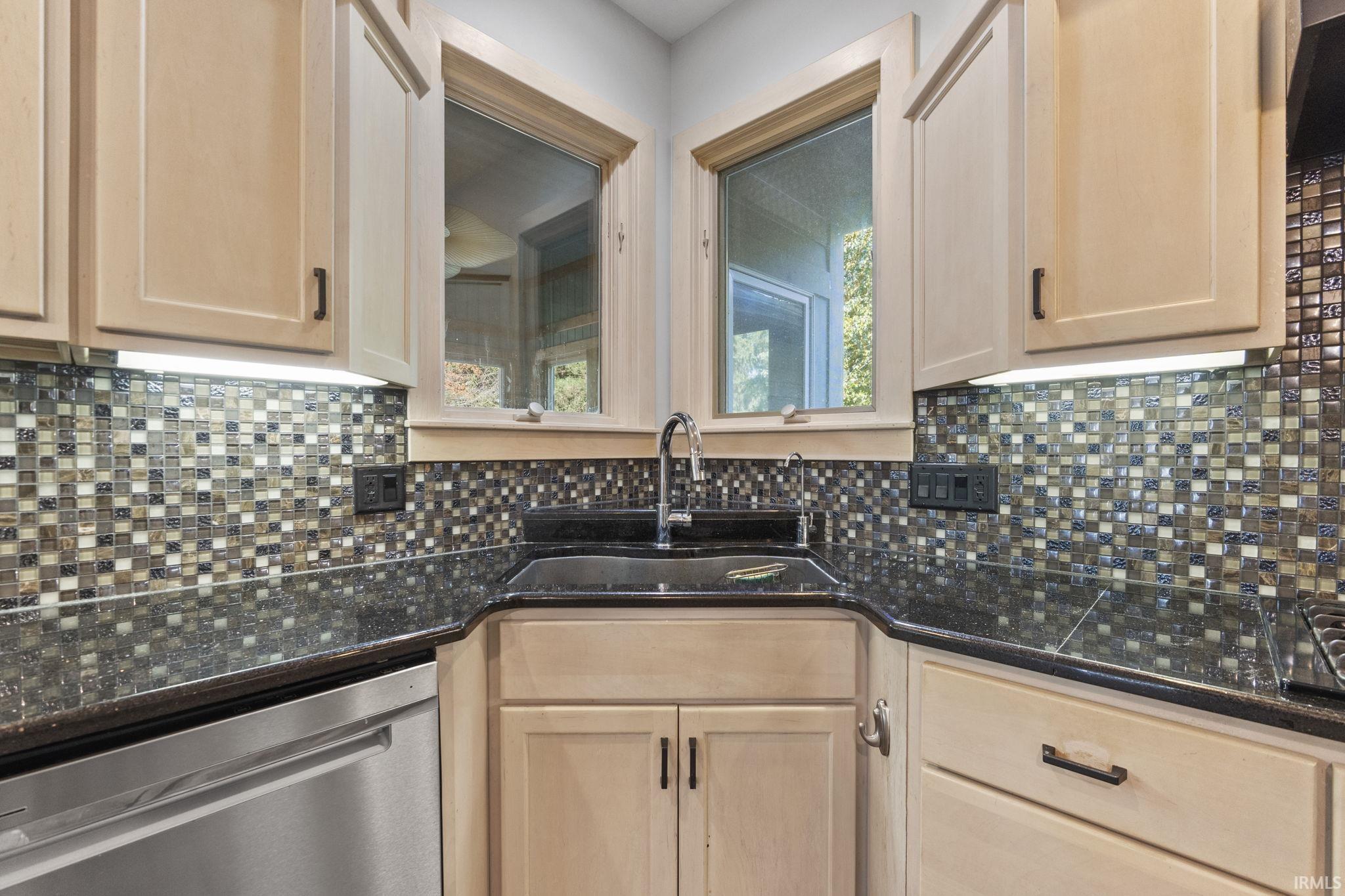 13028 Tonkel Road Fort Wayne, IN 46845 - Photo 12 of 36 Gallery Image 12