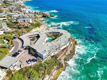 $2,498,000 | 31561 Table Rock Drive, Unit 418, Laguna Beach, CA 92651