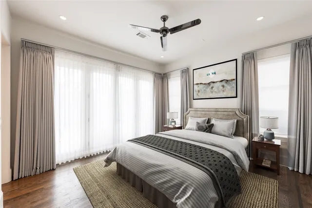 $2,990,000 | 5134 Huckleberry Circle, Houston, TX 77056