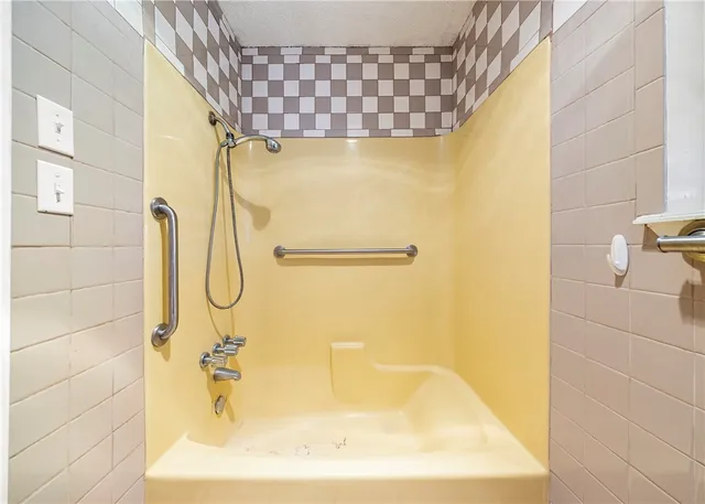 $259,900 | 1205 Clarion Drive, Corpus Christi, TX 78412