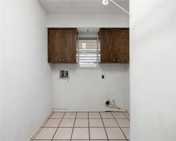 $259,900 | 1205 Clarion Drive, Corpus Christi, TX 78412