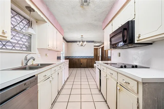 $259,900 | 1205 Clarion Drive, Corpus Christi, TX 78412