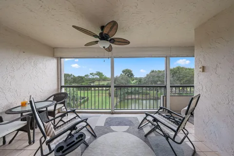 $379,000 | 6620 Boca Del Mar Drive, Unit 402, Boca Raton, FL 33433