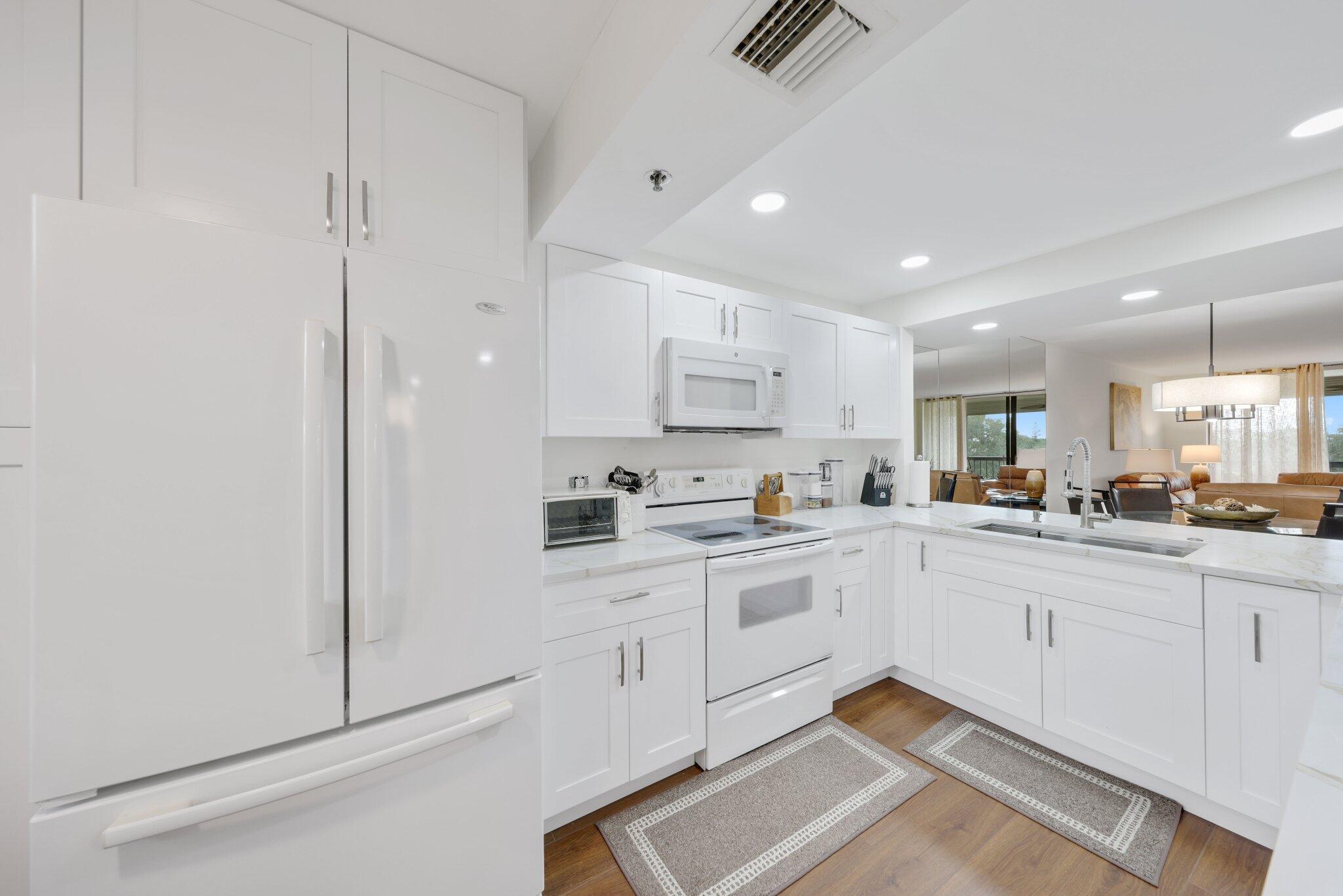 6620 Boca Del Mar Drive, Unit 402 Boca Raton, FL 33433 - Photo 3 of 49 6620 Boca Del Mar Drive - 24.jpg-SMALL