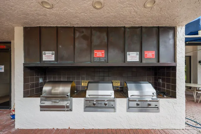 $379,000 | 6620 Boca Del Mar Drive, Unit 402, Boca Raton, FL 33433