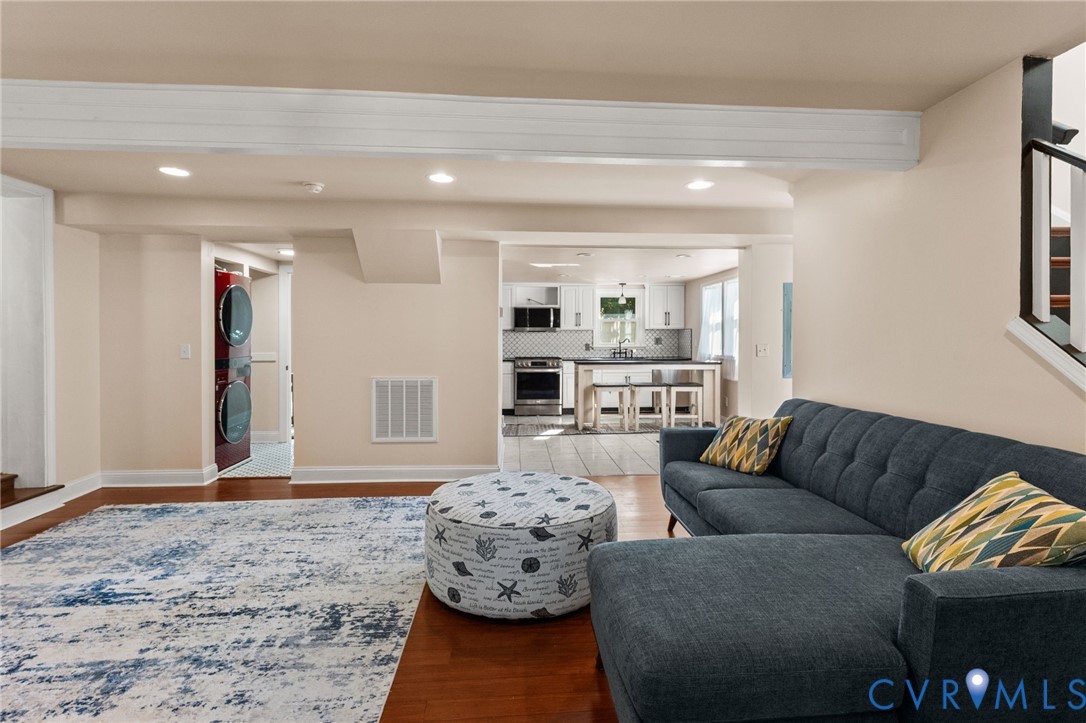 467 Blundon Road Reedville, VA 22539 - Photo 9 of 35 a living room with furniture and a couch