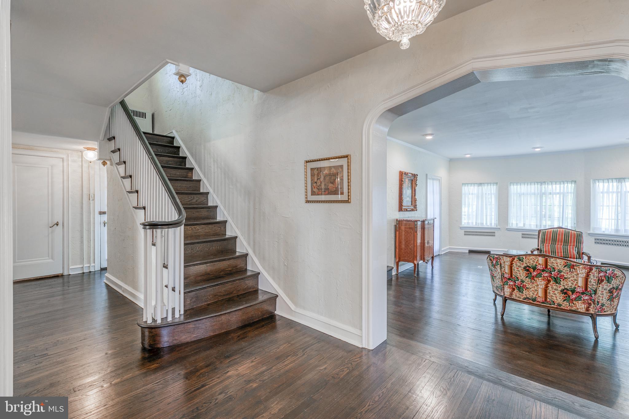 181 Lakeside Road Ardmore, PA 19003 - Photo 4 of 22 Foyer