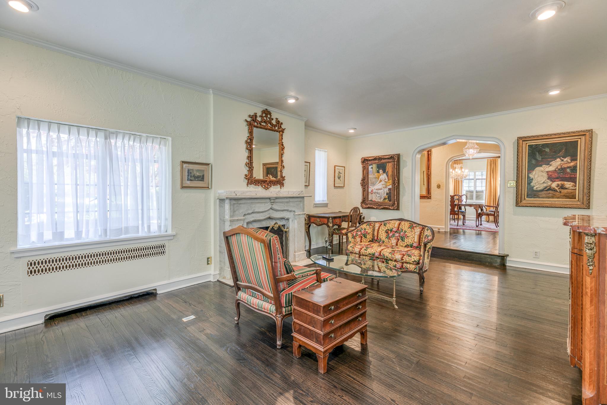 181 Lakeside Road Ardmore, PA 19003 - Photo 6 of 22 Living Room