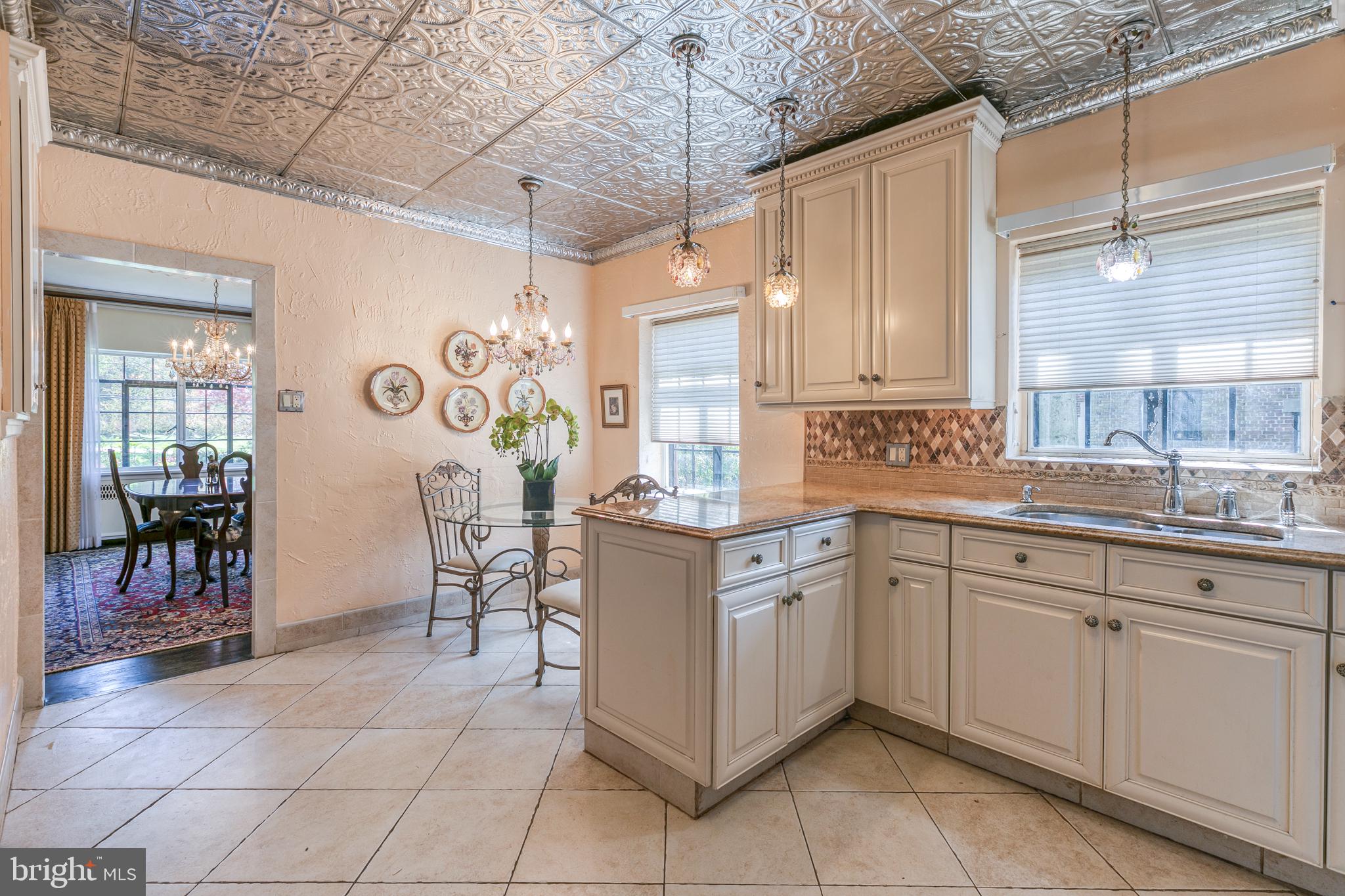 181 Lakeside Road Ardmore, PA 19003 - Photo 9 of 22 Kitchen & Breakfast Area