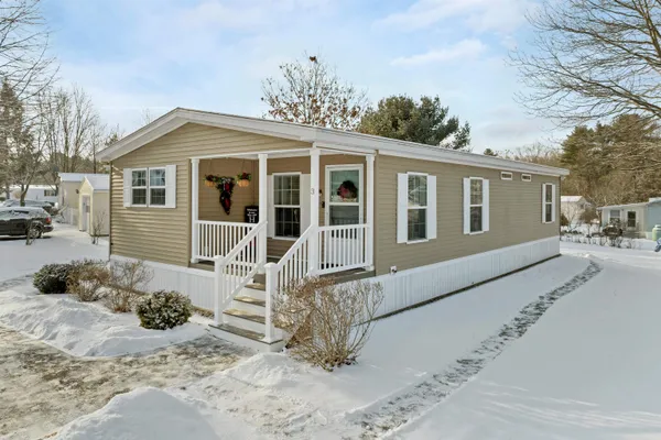 $325,000 | 3 Slate Run, North Hampton, NH 03862