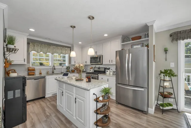 $350,000 | 3 Slate Run, North Hampton, NH 03862