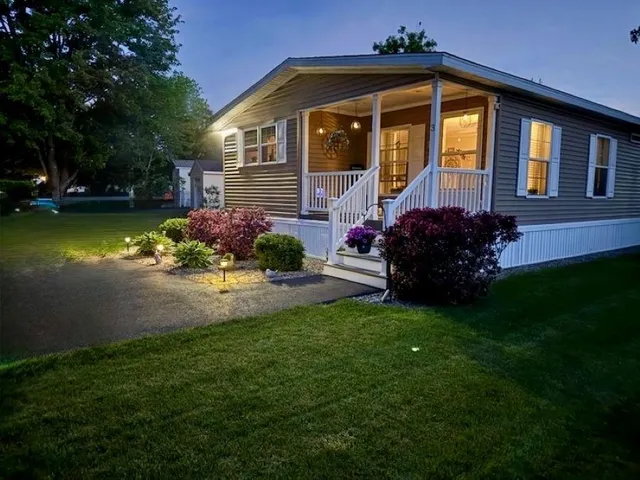 $350,000 | 3 Slate Run, North Hampton, NH 03862