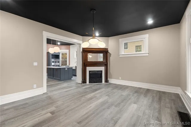 $385,000 | 1907 Ekin Avenue, New Albany, IN 47150