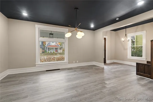 $385,000 | 1907 Ekin Avenue, New Albany, IN 47150