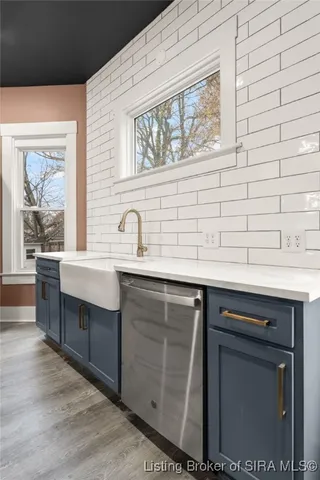 $385,000 | 1907 Ekin Avenue, New Albany, IN 47150