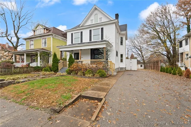 $385,000 | 1907 Ekin Avenue, New Albany, IN 47150