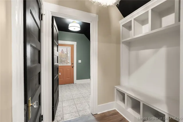 $385,000 | 1907 Ekin Avenue, New Albany, IN 47150