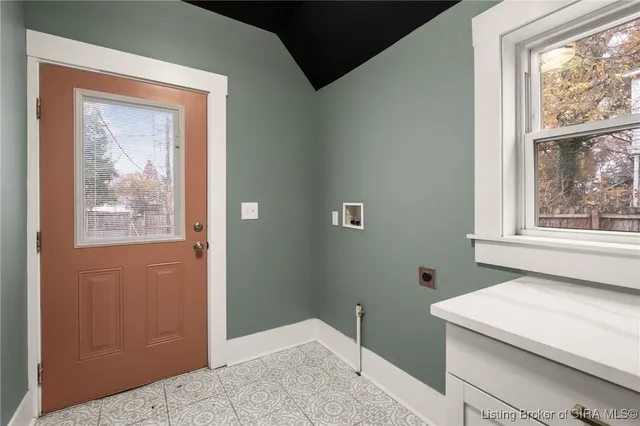 $385,000 | 1907 Ekin Avenue, New Albany, IN 47150