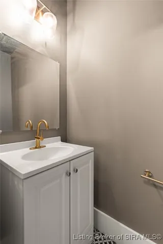 $385,000 | 1907 Ekin Avenue, New Albany, IN 47150