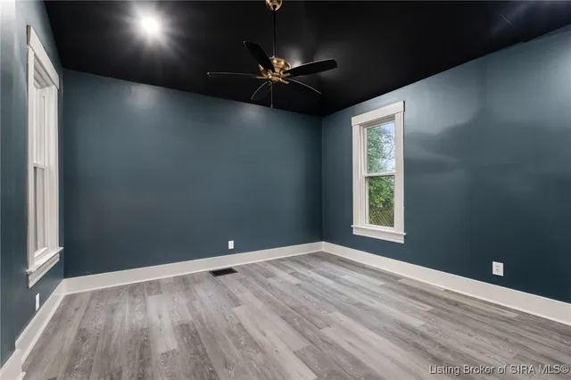 $385,000 | 1907 Ekin Avenue, New Albany, IN 47150