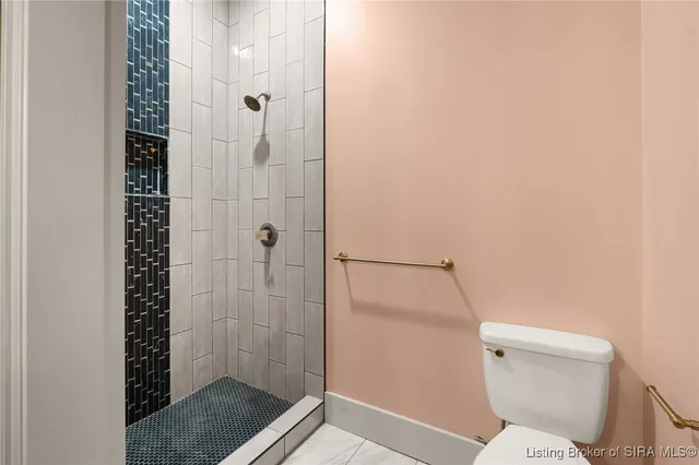 $385,000 | 1907 Ekin Avenue, New Albany, IN 47150