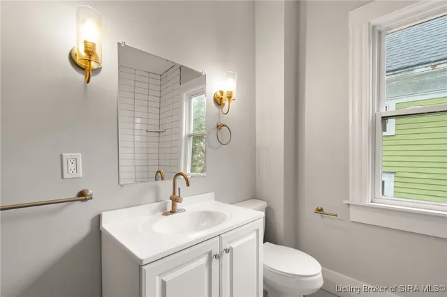 $385,000 | 1907 Ekin Avenue, New Albany, IN 47150