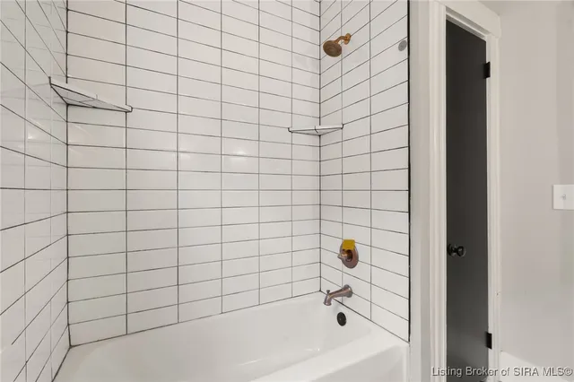 $385,000 | 1907 Ekin Avenue, New Albany, IN 47150